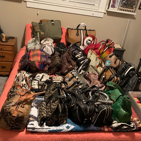 Meet your Posher - Picture 12 of 15